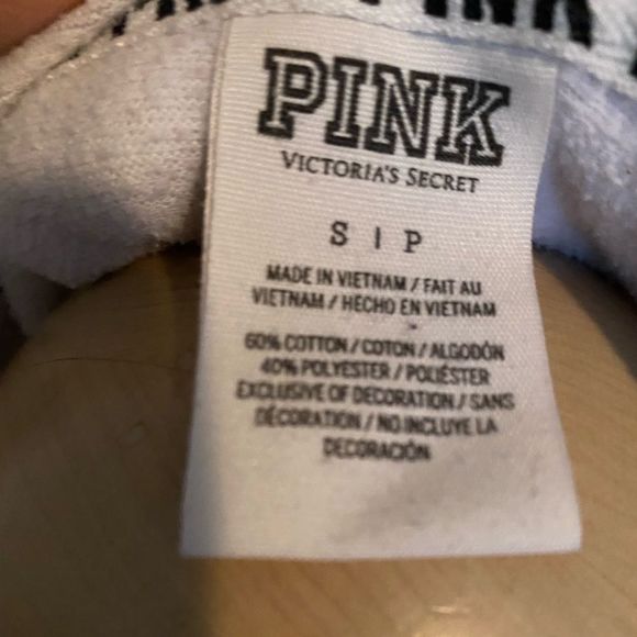 🍁50% Off Sale 🍁 Pink Hoodie - Picture 3 of 3